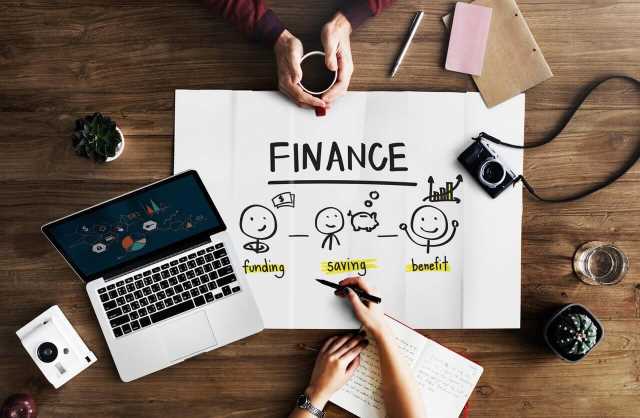 WHO ARE FINANCIAL PLANNERS? AND WHAT DO THEY DO?